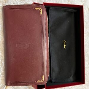 PRELOVED ZIPPED INTERNATIONAL WALLET, MUST DE CARTIER